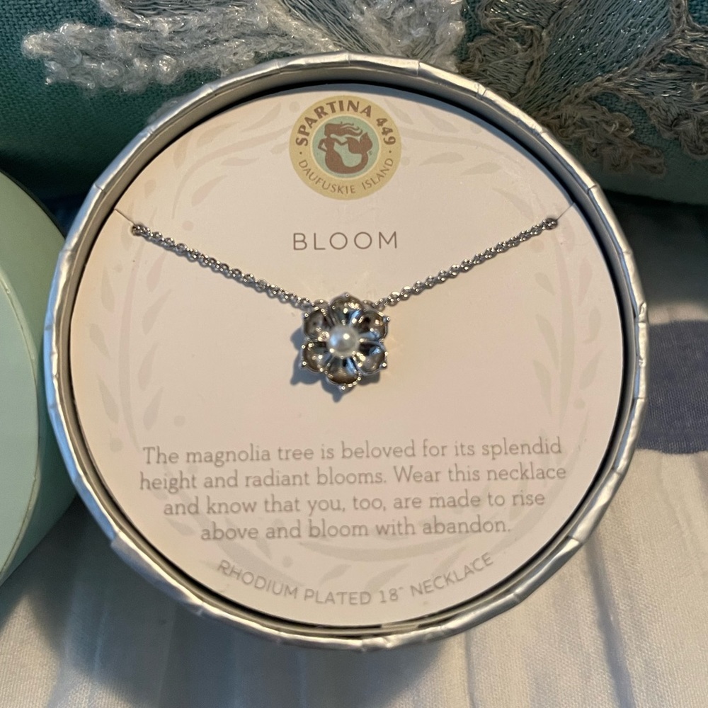 Spartina 449 Necklace Magnolia Tree - Picture 7 of 8